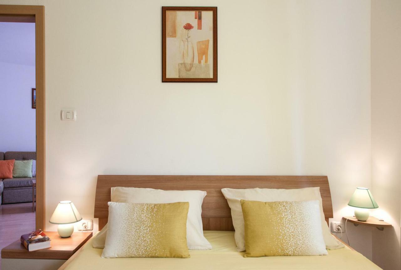 Apartment Helga Ližnjan 外观 照片